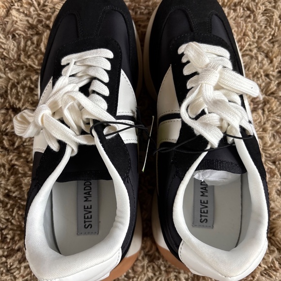 Steve Madden Black and White Sneakers - Picture 3 of 11